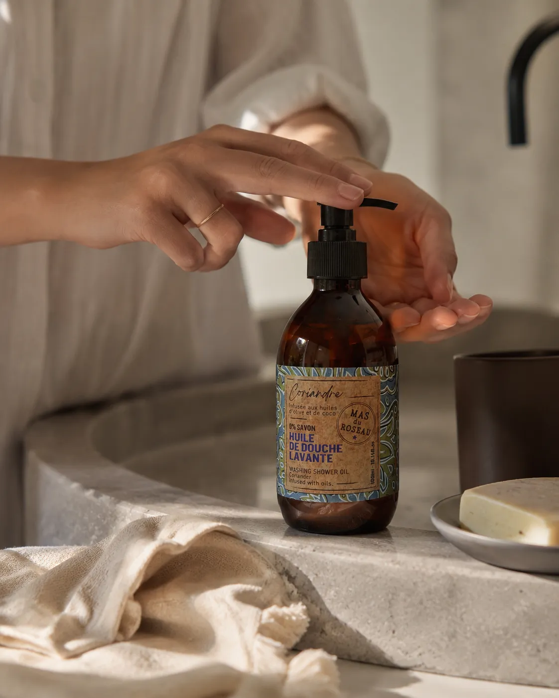 Mas du Roseau Infusions Coriandre huile douche citronnée corps