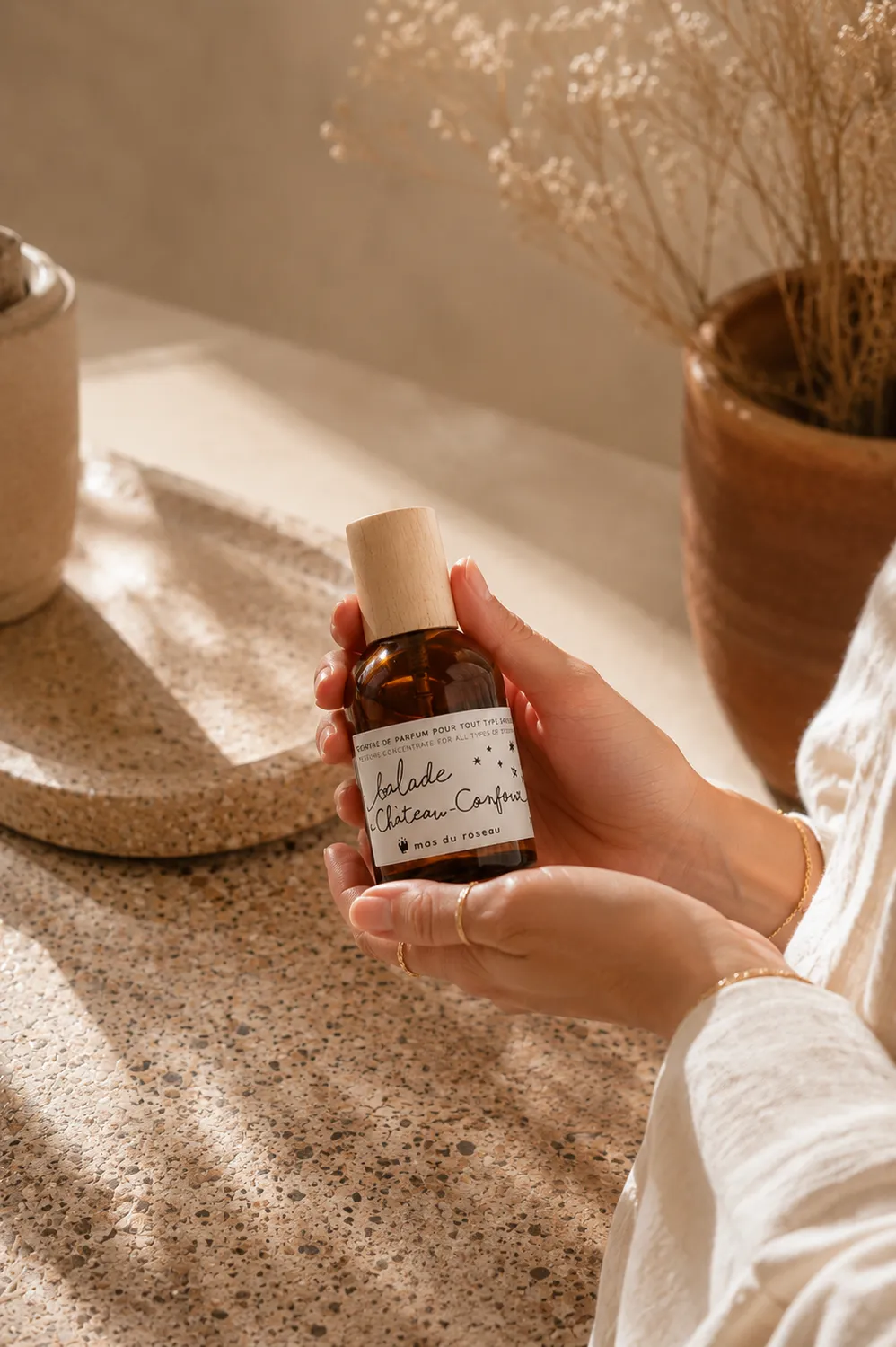 Mas du Roseau Balade à Château-Confoux parfum intérieur