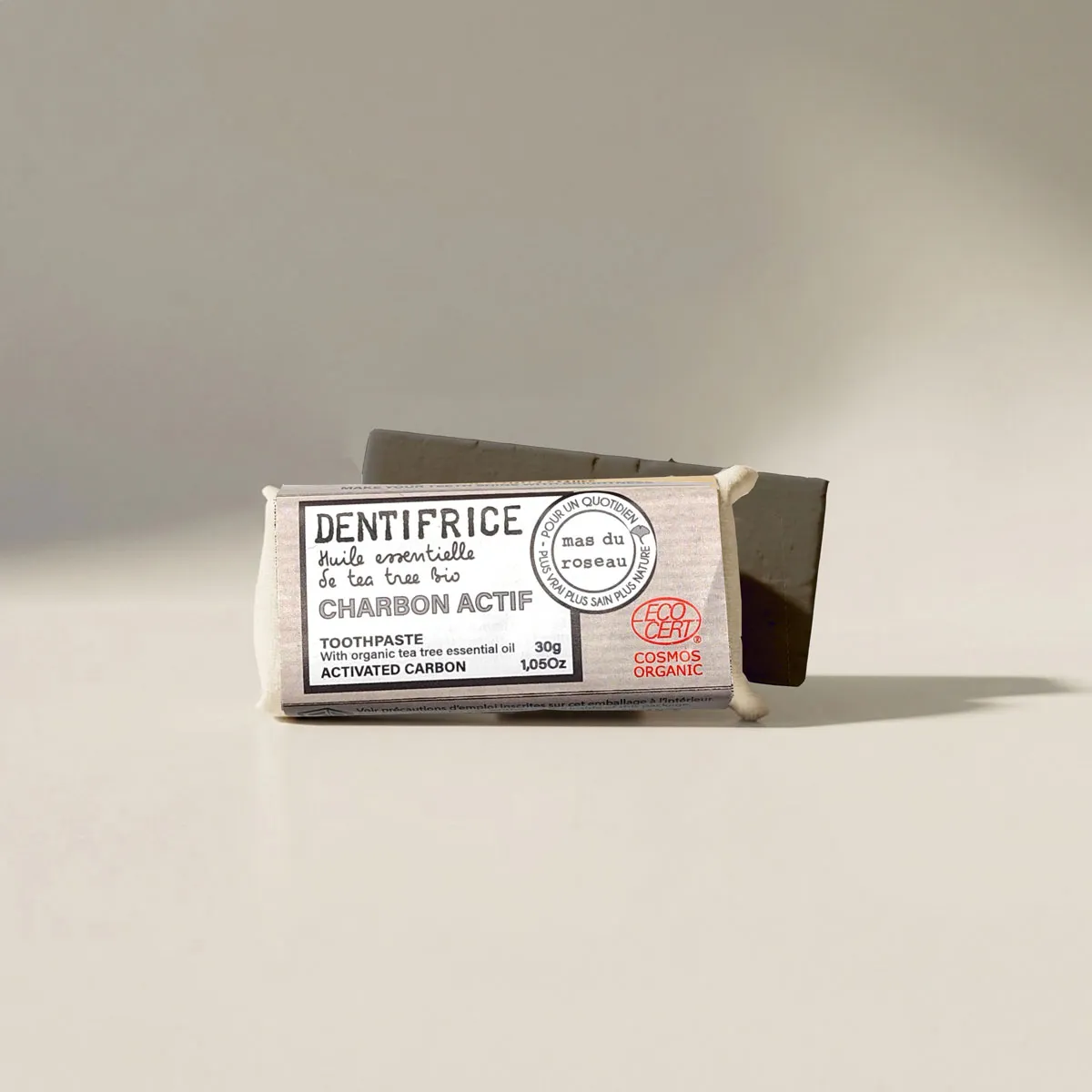 Mas du Roseau Philosophie dentifrice solide charbon actif éclat