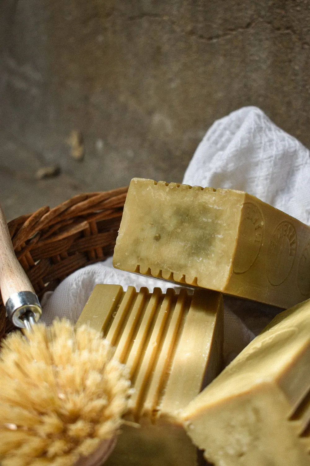 Savonnerie Fer à Cheval Imparfait Savon Détachant 300g